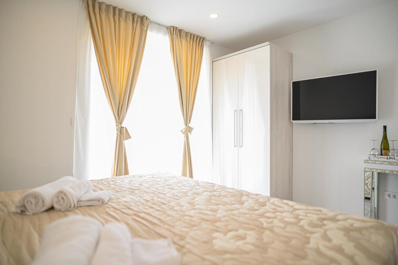 Luxury And Gold Guest house